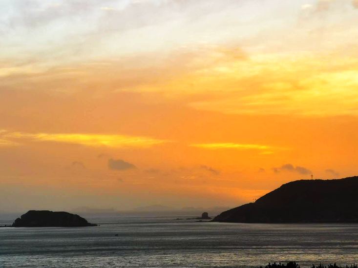嵊泗列岛的日出--夏日基湖沙滩看日出